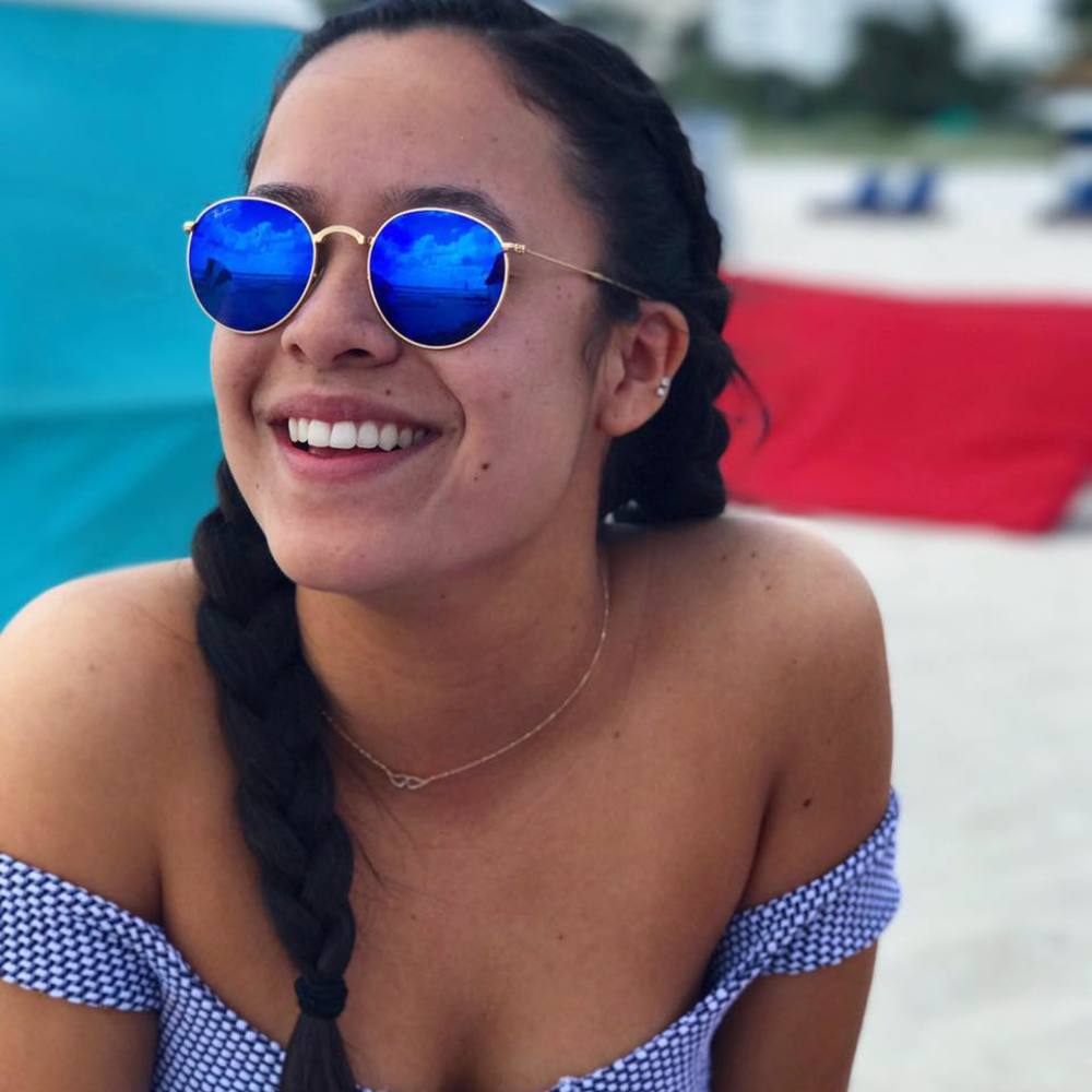 Meet your Posher, Alexe